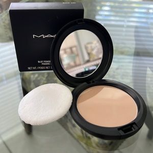 Mac Cosmetics Blot Powder Medium Dark